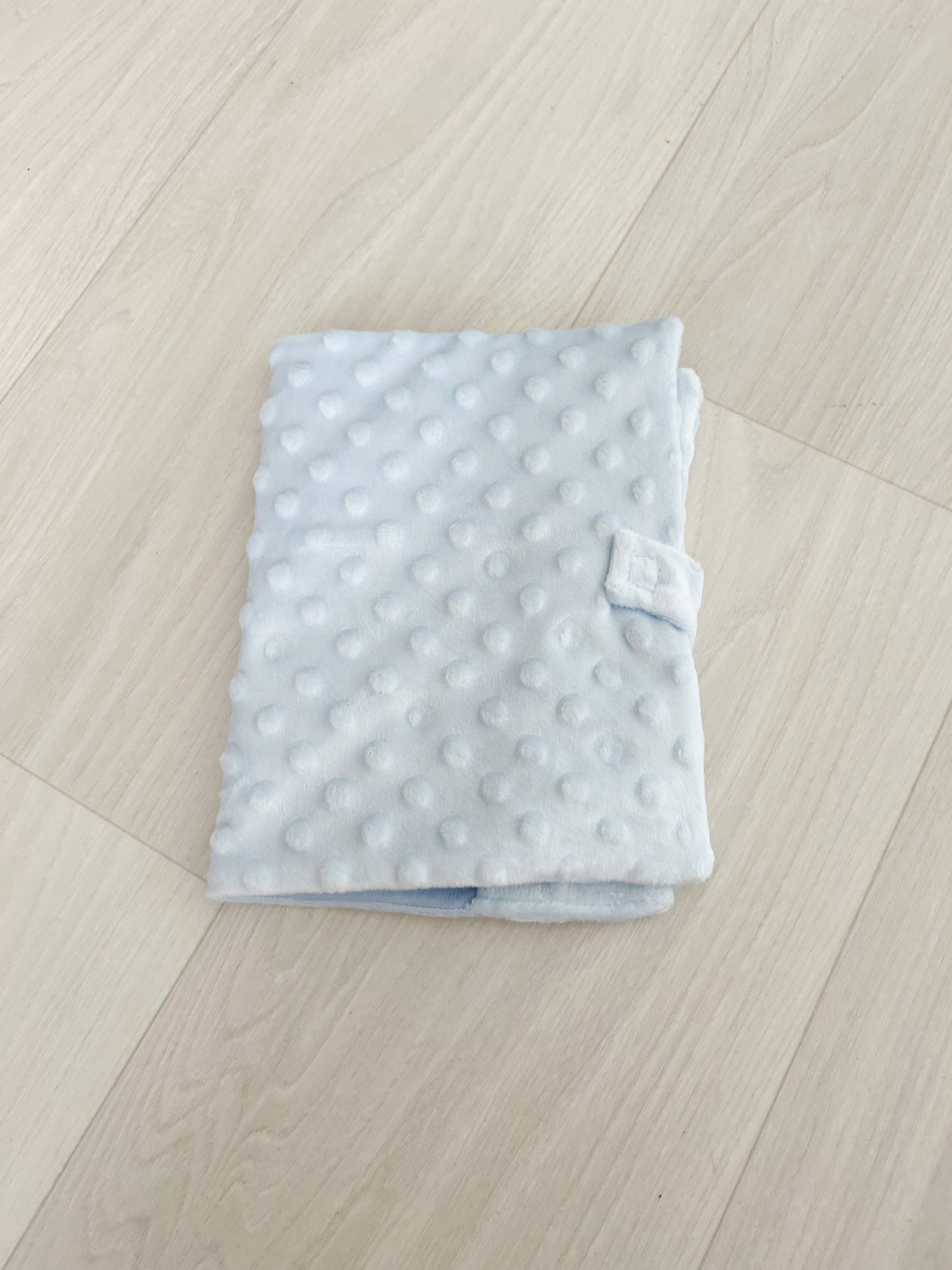 Protège carnet santé bleu