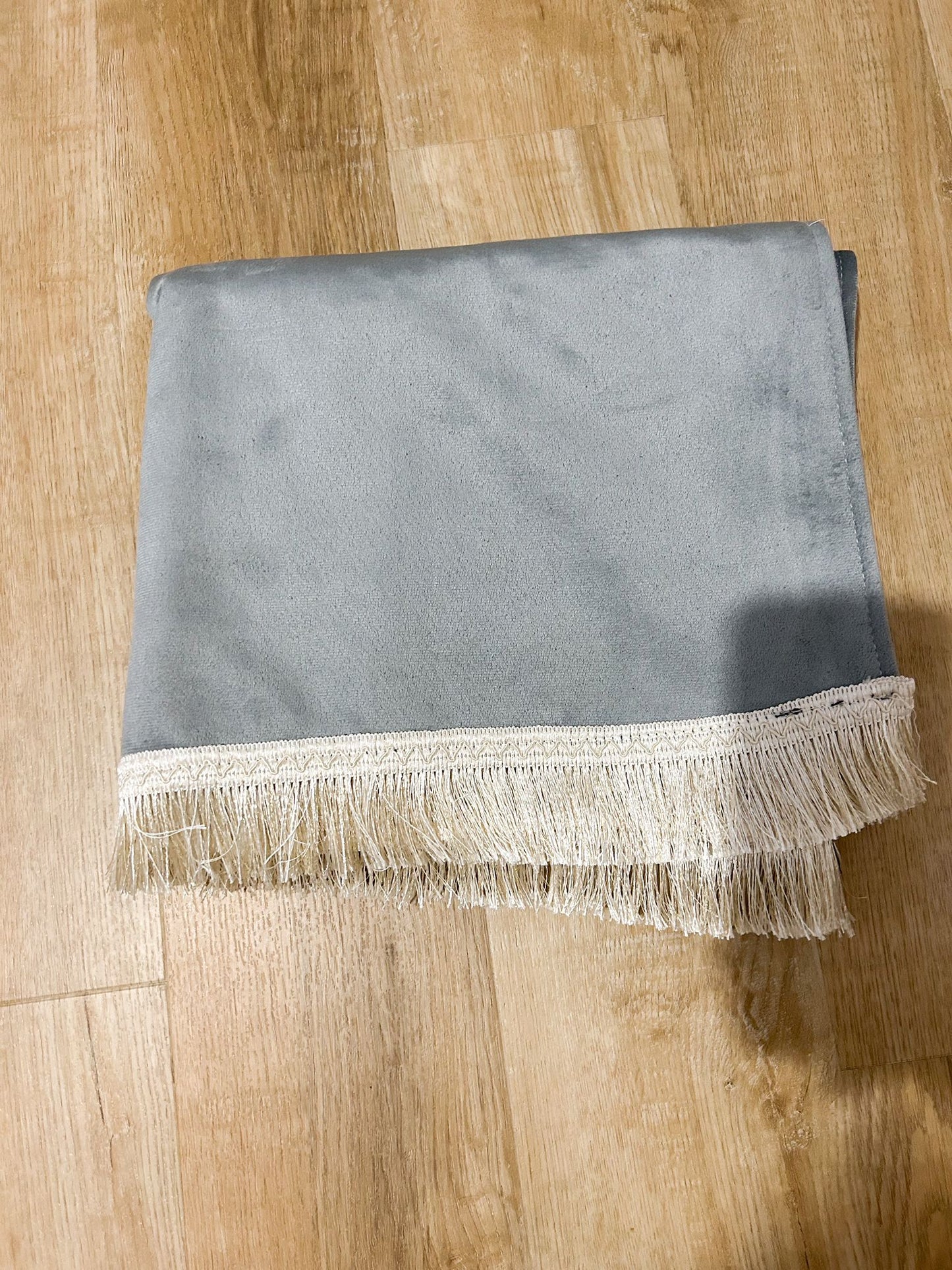 Tapis fin Turquie gris clair
